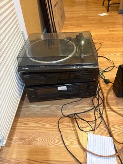 Turntable, receiver, cd player, speakers