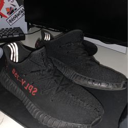 adidas Yeezy Boost 350 V2  (NO SHOE BOX PICKUP ONLY)