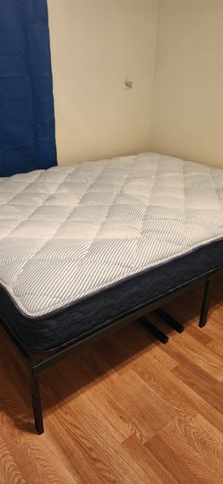 Serta 5 star queen mattress