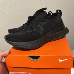 Nike React Infiniti Run Size 10