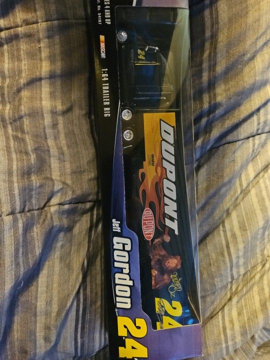 04 Jeff Gordan Wizard Of Oz Hauler Brand New In Box 
