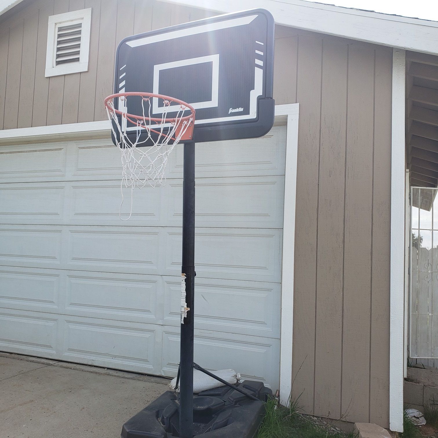 Free basketball hoop