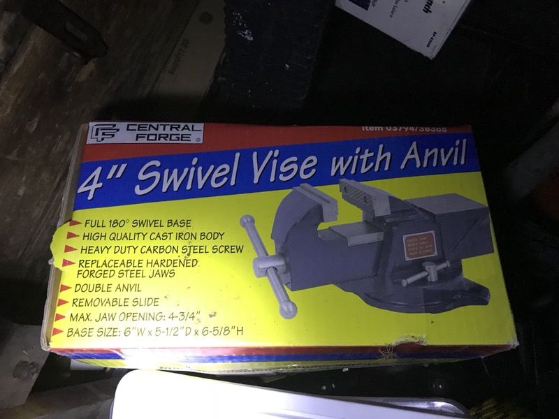 Brand new in Box 4 Inch Swivel Vise with anvil.