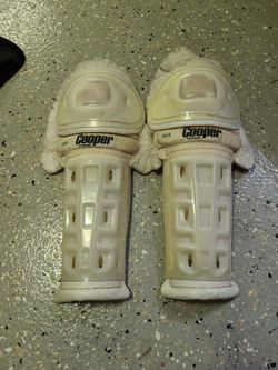 Cooper Hockey Knee And Shin Guards