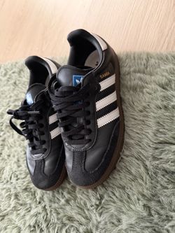 Adidas Samba Low-Top Sneakers