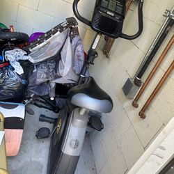 Golds Gym Exercise, Bike, Bluetooth Enabled