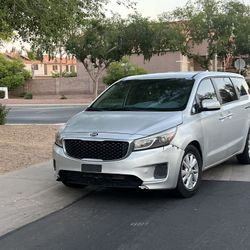 2017 KIA Sedona