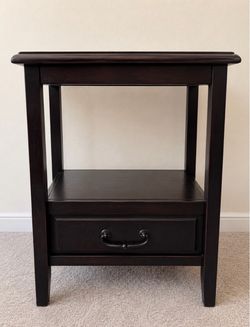 Night stand/ side Table