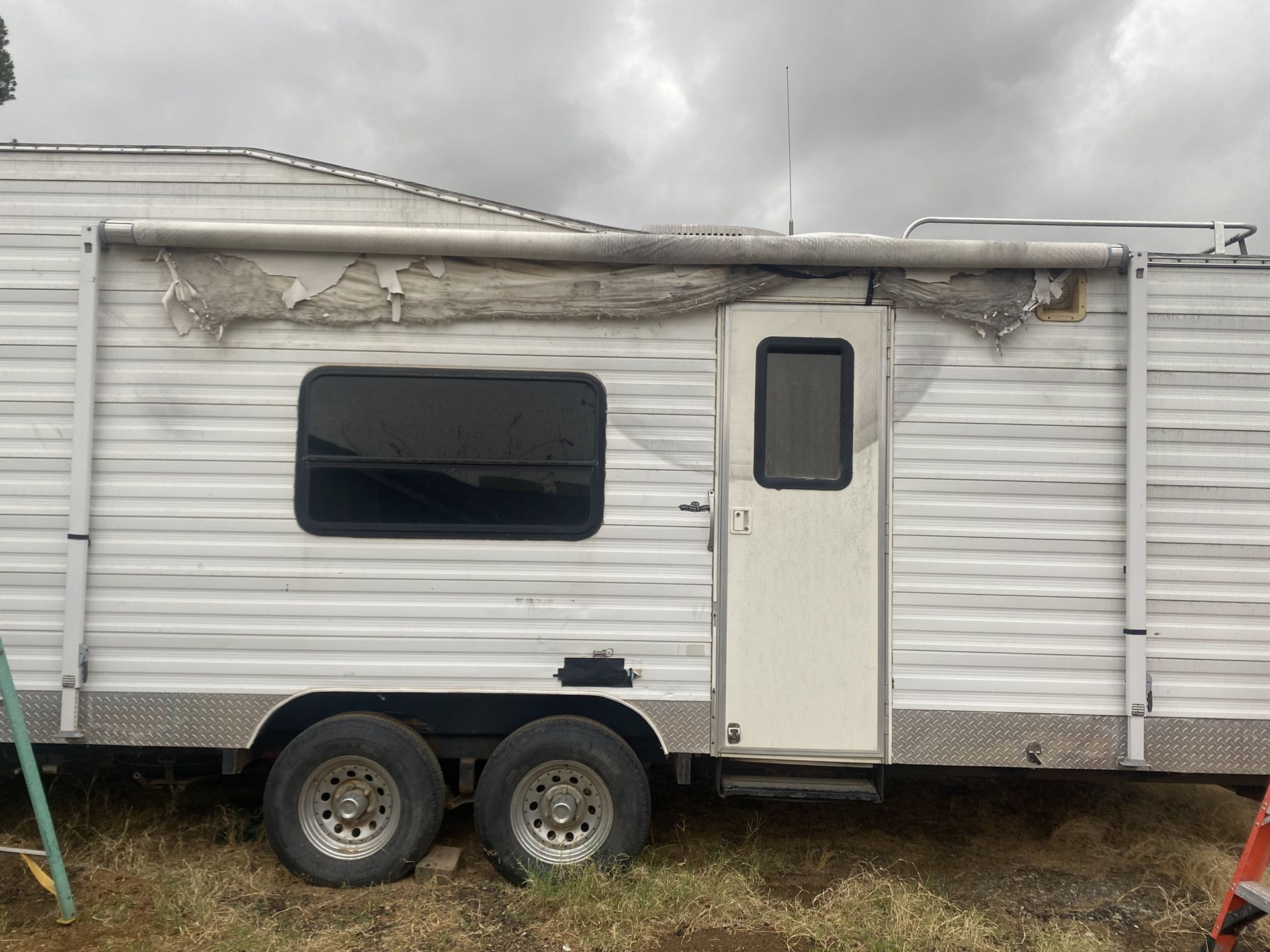 Travel Trailer Motor Home