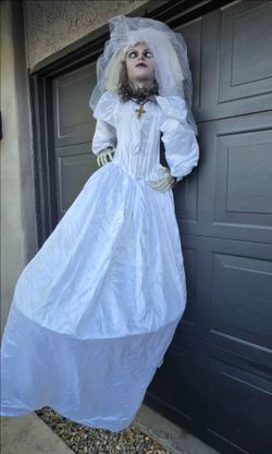 Halloween Hanging Ghost Bride Prop Light Up Red Eyes