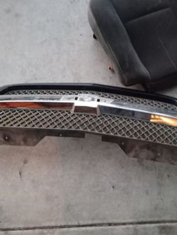 Chevrolet Front Grille with Bowtie Emblem