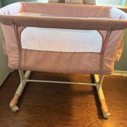 Pink Baby joy Bassinet 