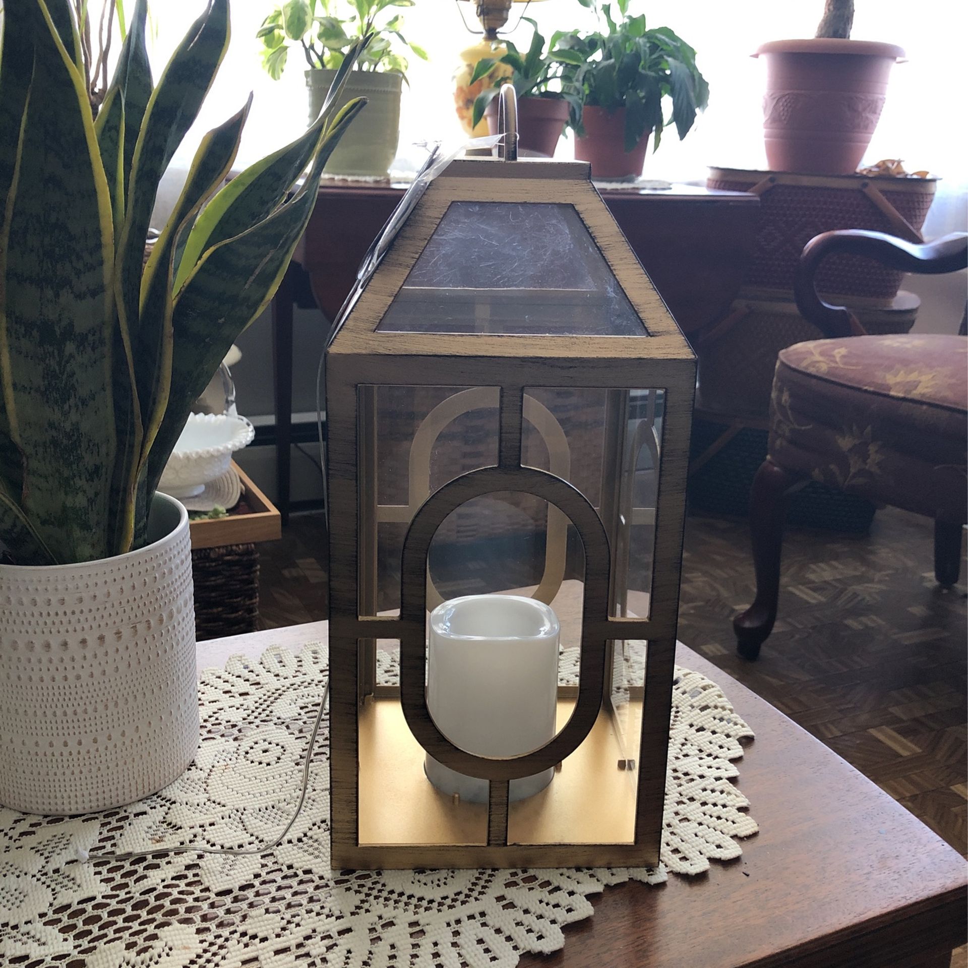 New Large Gold Trim , Battery Candle Lantern