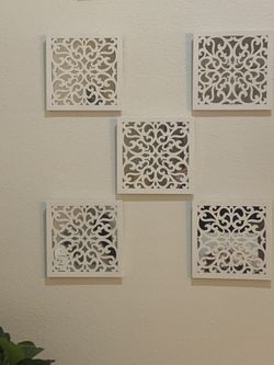 mirror decoration