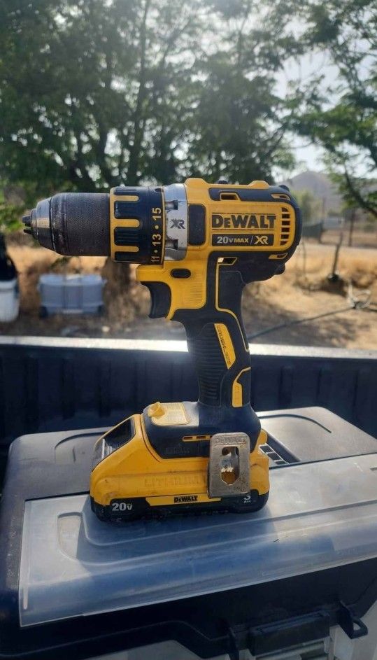 Dewalt 20v Max XR Brushless Motor Drill
