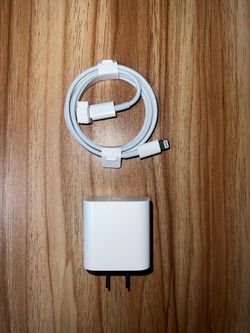 APPLE CHARGE CABLE & ADAPTER