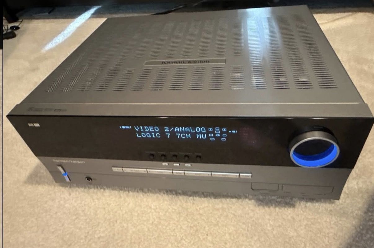 Harmon kardon Receiver 