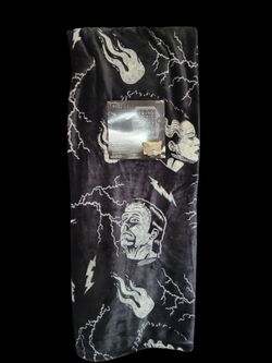 Frankenstein Throw 50x70in