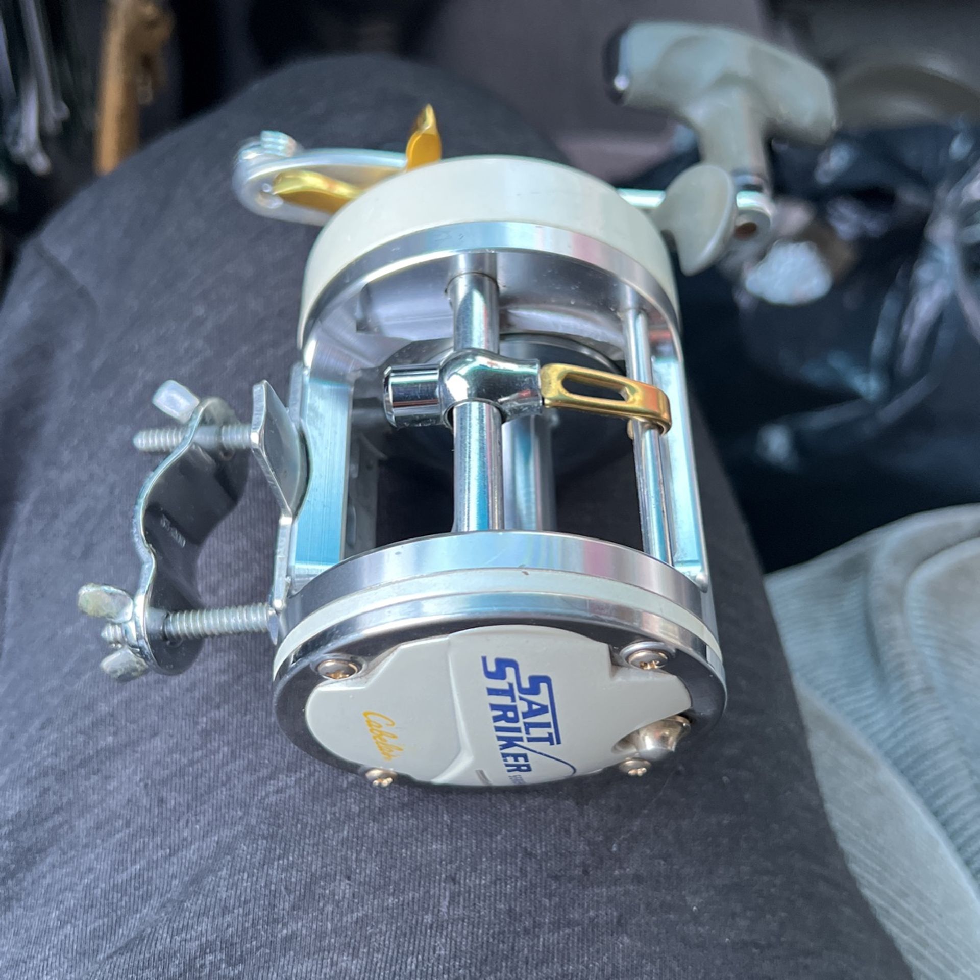 CABELA’S    SALT STRIKER  REEL 