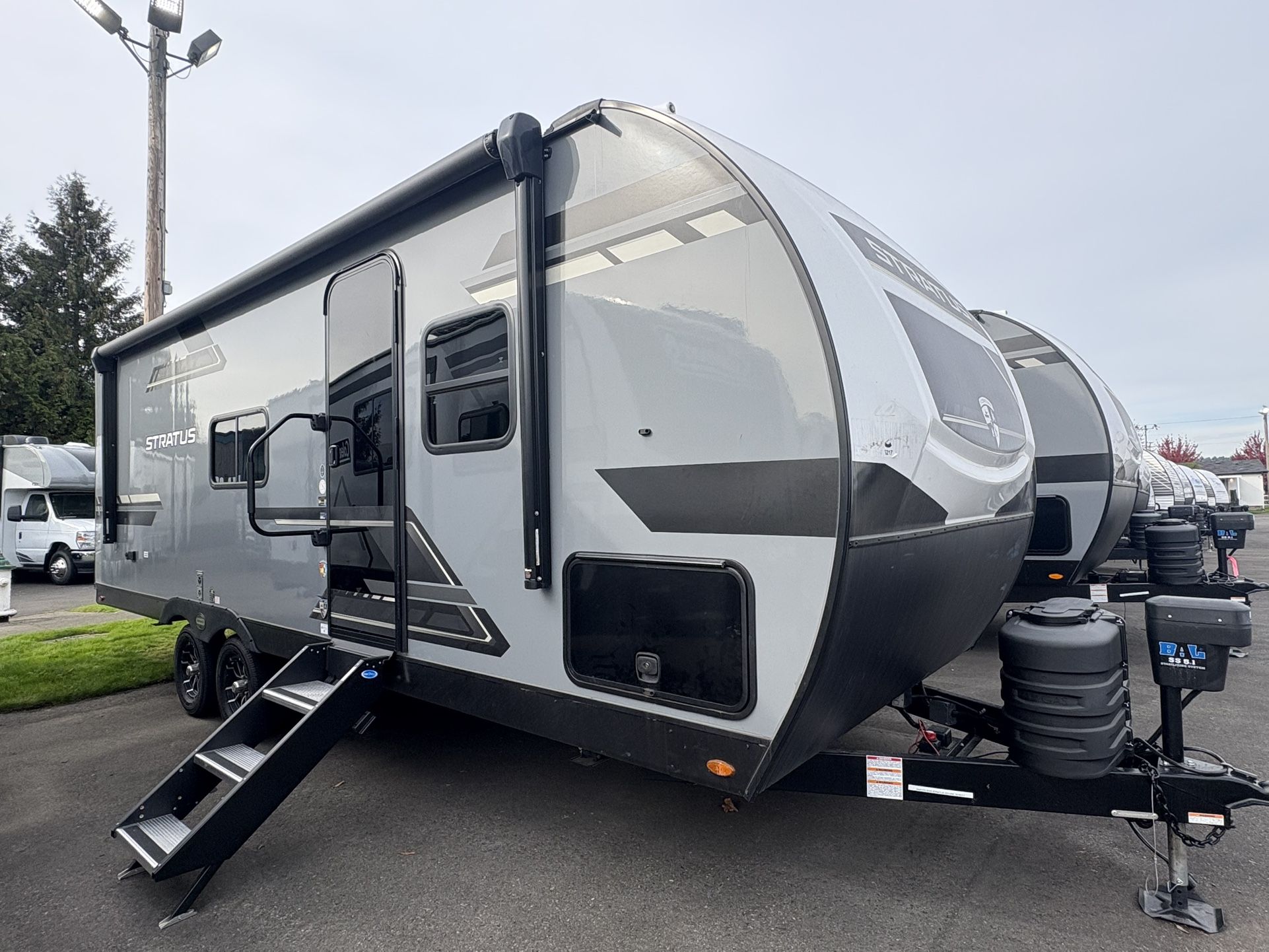 2025 Venture RV Stratus