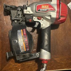 Max SuperRooter Nailer