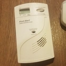 First Alert Plug-in Carbon Monoxide Detector