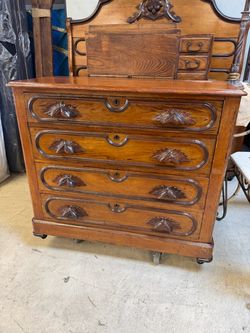 Antique Victorian Oak 4-Drawer Chest of Drawers