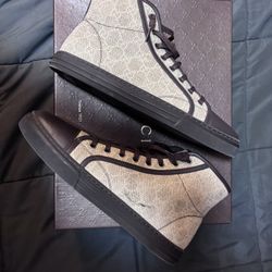 Luxury Designer Gucci Shoes - Size [10.5| Great Condition 