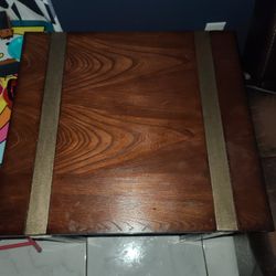2 End Tables 