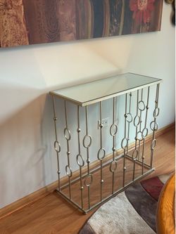 Gorgeous Gold Entry/Sofa Table 31”