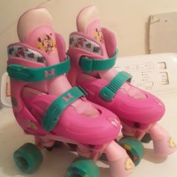 Girls Disney Roller Skates Adjustable Size 10 - 13