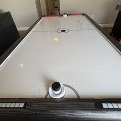 Air Hockey Table