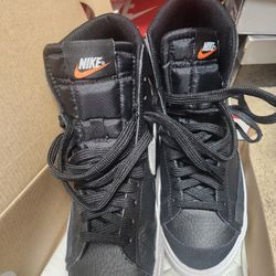 Nike Blazer Mid '77