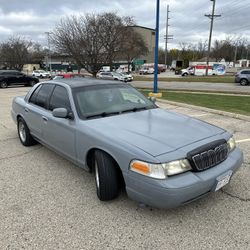 2004 Ford Crown Victoria