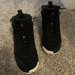 Air Jordan 12s Retro Reverse Taxis 