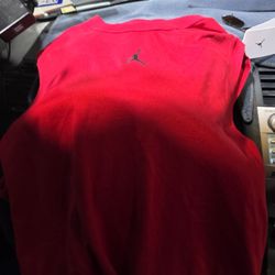 New Jordon Sleeveless Red Med 