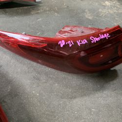 2020-2021 Kia Sportage Driver Side Tail Light