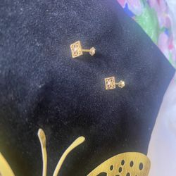 12k gold and diamond set