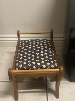 Antique Floral Tapestry Foot Stool | French Provincial Tapestry Top Stool | Antique Stool