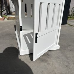 Wooden Dog Kennel