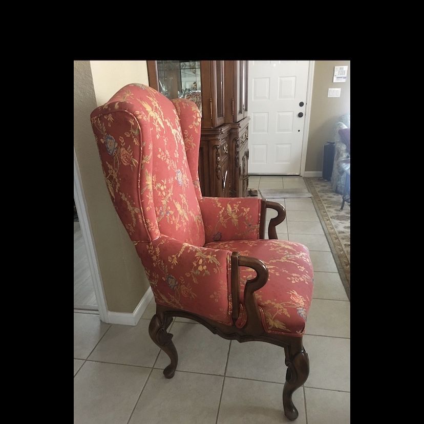 Vintage Queen Anne chair