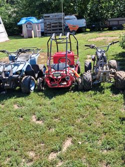 2 4 Wheelers 1 gocart