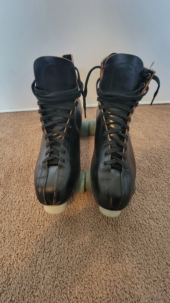 VINTAGE CHICAGO ROLLER SKATES 111T BLACK SIZE 10 for Sale in Covina, CA