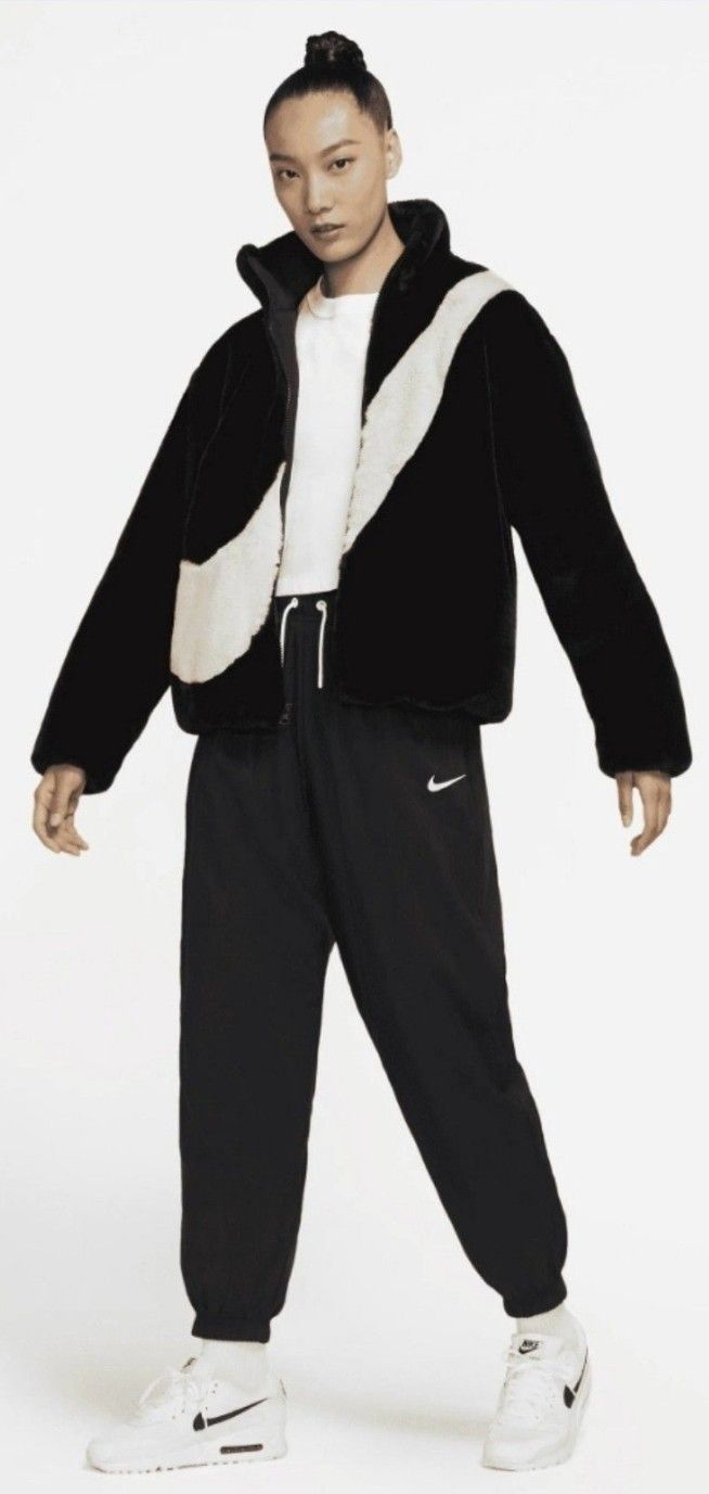 Nike Sportswear Plush Faux Fur Teddy Sherpa Jacket.
