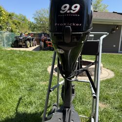 2007 Mercury 9.9hp 4-Stroke Long Shaft Tiller (low hours).
