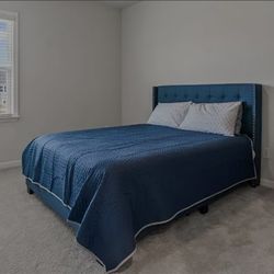Blue Upholstery Bed w/Headboard 