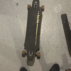 Surfboard very good condition. New trucks longboard.