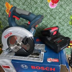 BOSCH 18-VOLT  6-1/2 IN CORDLESS CIRCULAR SAW