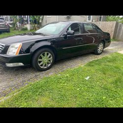 2008 Cadillac Dts, luxury edition runs excellent