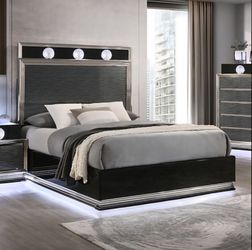 Frame Queen Charcoal Grey and Black Finish, White LED light. New Especial price